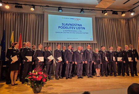 Podelitev činov gasilski častnik v Škoflji Loki 
